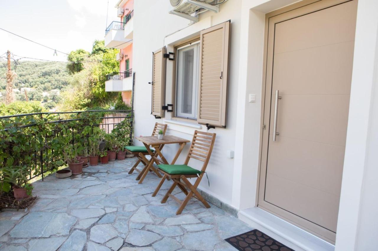 Le Quartier Comfy Studios Parga Esterno foto