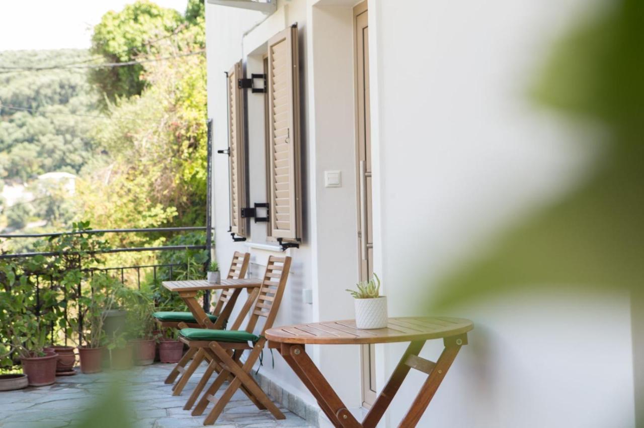 Le Quartier Comfy Studios Parga Esterno foto