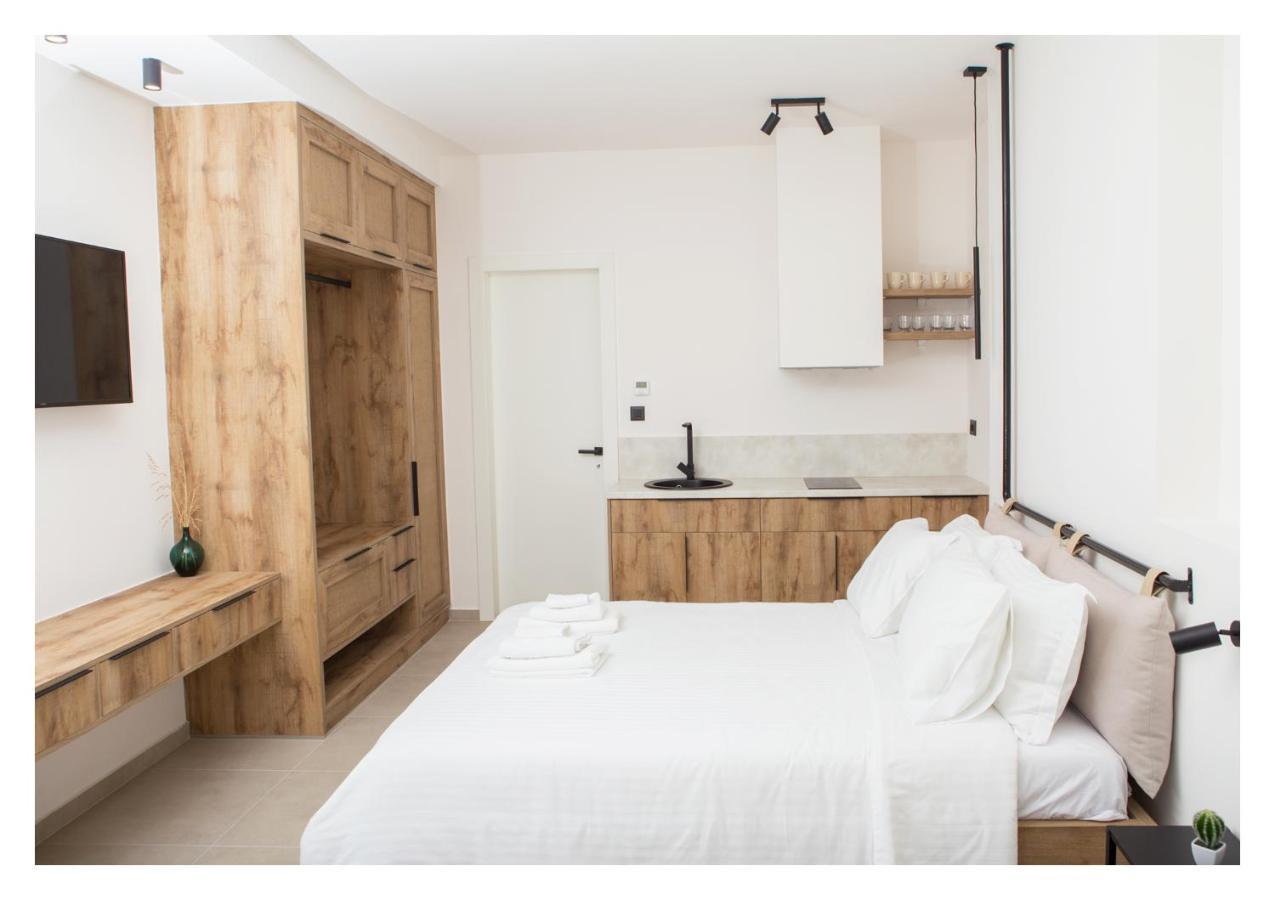 Le Quartier Comfy Studios Parga Esterno foto